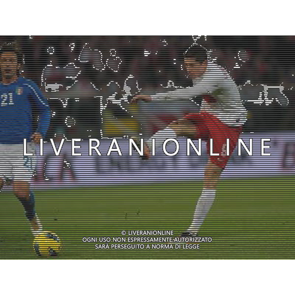 11.11.2011 WROCLAW STADION MIEJSKI. PILKA NOZNA REPREZENTACJA MECZ TOWARZYSKI POLSKA - WLOCHY (INTERNATIONAL FOOTBAL FRIENDLY GAME POLAND - ITALY) NZ/ ANDREA PIRLO, ROBERT LEWANDOWSKI FOT. JAKUB KACZMARCZYK / PRESSFOCUS NEWSPIXPL --- Newspix.pl ©AG ALDO LIVERANI SAS - ITALY ONLY *** Local Caption *** .