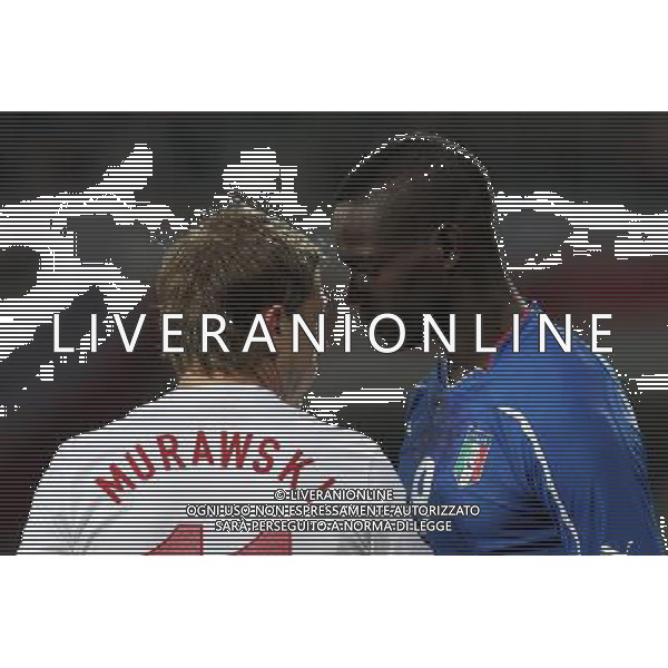 11.11.2011 WROCLAW , UL AL SLASKA 1, STADION NA MASLICACH, STADION MIEJSKI MASLICE PILCZYCE, ARENA EURO 2012 PILKA NOZNA, REPREZENTACJA, KADRA NARODOWA, MECZ TOWARZYSKI REPREZENTACJI POLSKA - WLOCHY (POLAND WROCLAW, CITY STADIUM MASLICE PILCZYCE, STADIUM OF EURO 2012, FOOTBALL, SOCCER, INTERNATIONAL FRIENDLY GAME OF NATIONAL TEAM POLAND - ITALY) NZ SCYSJA RAFAL MURAWSKI (L) MARIO BALOTELLI (P) CYFRASPORT / NEWSPIX.PL --- Newspix.pl AMICHEVOLE CALCIO POLONIA ITALIA ©AGENZIA ALDO LIVERANI SAS - ITALY ONLY - *** Local Caption *** .