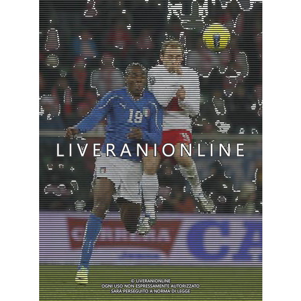 11.11.2011 WROCLAW STADION MIEJSKI PILKA NOZNA REPREZENTACJA KADRA PRZYGOTOWANIA DO EURO 2012 MIEDZYNARODOWY MECZ TOWARZYSKI POLSKA - WLOCHY FOOTBALL INTERNATIONAL FRIENDLY GAME POLAND - ITALY N/Z ADRIAN MIERZJEWSKI ANGELO OGBONNA FOT TOMASZ FOLTA / PRESSFOCUS NEWSPIXPL --- Newspix.pl AMICHEVOLE CALCIO POLONIA ITALIA ©AGENZIA ALDO LIVERANI SAS - ITALY ONLY - *** Local Caption *** .