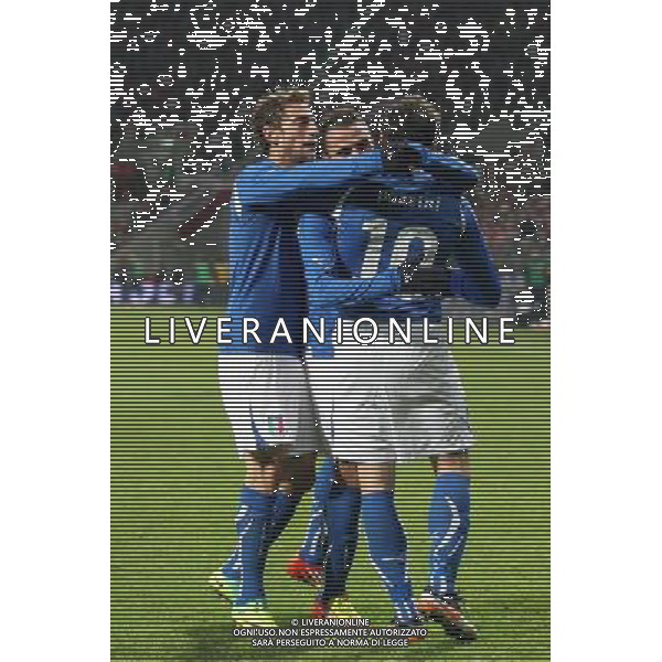 WROCLAW 11.11.2011 MIEDZYNARODOWY MECZ TOWARZYSKI: POLSKA - WLOCHY --- INTERNATIONAL FRIENDLY FOOTBALL MATCH: POLAND - ITALY CLAUDIO MARCHISIO SIMONE PEPE GIAMPAOLO PAZZINI FOT. PIOTR KUCZA / NEWSPIX.PL --- Newspix.pl AMICHEVOLE CALCIO POLONIA ITALIA ©AGENZIA ALDO LIVERANI SAS - ITALY ONLY - *** Local Caption *** .