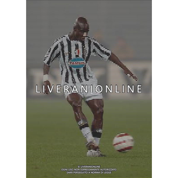 Torino 12/05/2004 juventus-lazio 2:2 finale coppa italia tim 2003/04 nella foto appiah stephane ph marco luzzani/ag aldo liverani s.a.s.