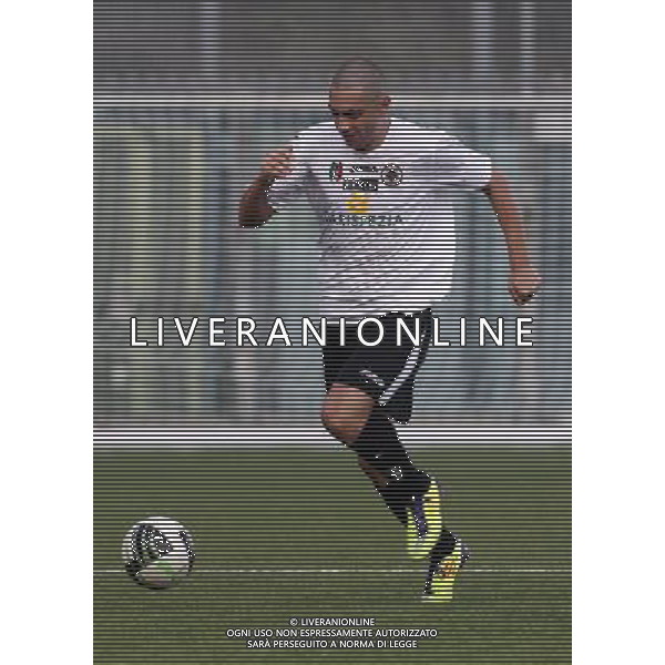 LA SPEZIA 13/11/2011 - SPEZIA VS PRATO - NELLA FOTO: SALVATORE MASTRONUNZIO - FOTO FRANCESCA SOLI / AGENZIA ALDO LIVERANI