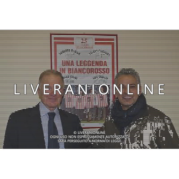 VICENZA CONSIGLIO FEDERALE 08/11/2011 nella foto Sergio Campana (AIC) Roberto Baggio ( FIGC )©AG ALDO LIVERANI SAS