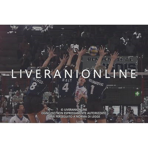 WUORLD LEAGUE VARESE 18/06/2000 NELLA FOTO BRACCI MARCO SU UN MURO DELL\'ARGENTINA FOTO ALDO LIVERANI ITALIA-ARGENTINA