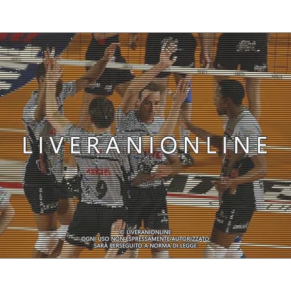Finale gara 3 campionato di volley serie A 2003/04 partita: Sysley Tv - Coprasystel PC foto: S.Rosa/Liverani nella foto: Festa - Piacenza
