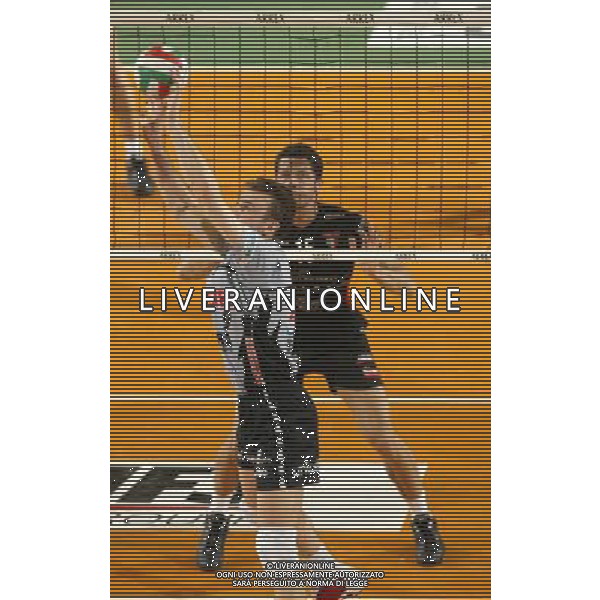 Finale gara 3 campionato di volley serie A 2003/04 partita: Sysley Tv - Coprasystel PC foto: S.Rosa/Liverani nella foto: Rosalba - Piacenza
