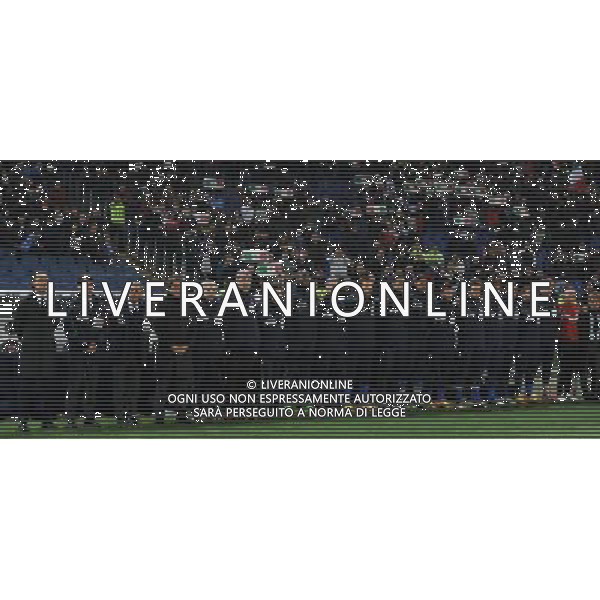 Amichevole Roma - 15.11.2011 Italia-Uruguay Nella Foto:prandelli e i giocatori della panchina durante l\'inno /Ph.Vitez-Ag. Aldo Liverani