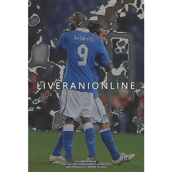 Amichevole Roma - 15.11.2011 Italia-Uruguay Nella Foto:Mario Balotelli-Pablo Daniel Osvsaldo /Ph.Vitez-Ag. Aldo Liverani
