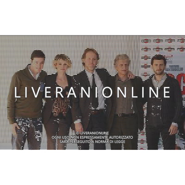 MILANO 16/11/2011 TERRAZZA MARTINI PHOTOCALL FILM \'SCIALLA!\' NELLA FOTO Barbora Bobulova Fabrizio Bentivoglio Francesco Bruni Vinicio Marchioni Filippo Scicchitano PH.FIOCHI/AG ALDO LIVERANI SAS