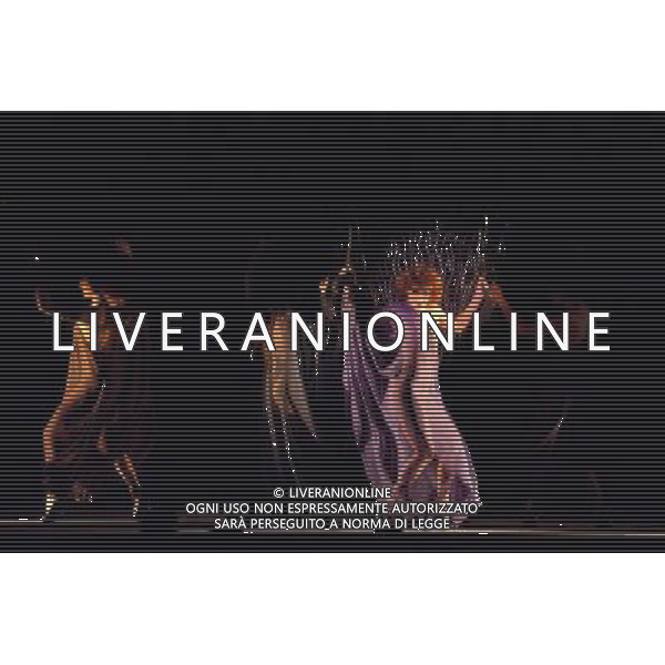 LODZ 15.11.2011 CRAZY HORSE PARIS \'FOREVER CRAZY\' FOT. KRZYSZTOF GLOWACKI/NEWSPIX.PL - AG. ALDO LIVERANI SAS ITALY ONLY lODZ (POLONIA) - IL CRAZY HORSE