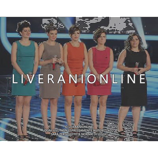 MILANO 17/11/2011 TRASMISSIONE TV \'SKY\' X FACTOR 5a EDIZIONE nella foto LE 5 PH.FIOCHI/AG ALDO LIVERANI SAS