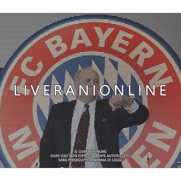 firo Fu§ball,Fussball, 18.11.2011 1. Bundesliga Saison 2011/2012 FC Bayern MŸnchen, Muenchen e.V., JHV, Verein, Jahreshauptversammlung fŸr die Mitglieder des FCB, halbe Figur, Gestik, Uli Hoeness, Hoene§, PrŠsident, FC Bayern MŸnchen $worldrightsEs gelten unsere AGB, einsehbar auf www.firosportphoto.de copyright by firo sportphoto: Coesfelder Stra§e 207 48249 D † L M E N (Duelmen) www.firosportphoto.de mail@firosportphoto.de (V o l k s b a n k B o c h u m - W i t t e n ) BLZ.: 430 601 29 AG ALDO LIVERANI S A S ONLY ITALY