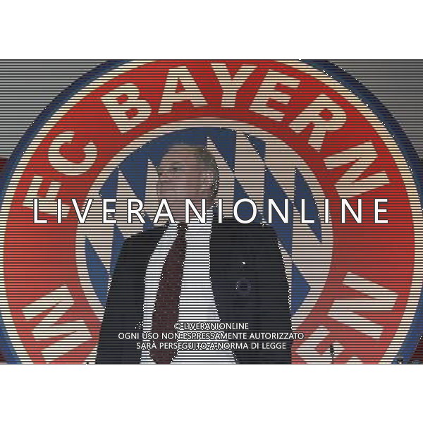 firo Fu§ball,Fussball, 18.11.2011 1. Bundesliga Saison 2011/2012 FC Bayern MŸnchen, Muenchen e.V., JHV, Verein, Jahreshauptversammlung fŸr die Mitglieder des FCB, halbe Figur, Gestik, PrŠsident, FC Bayern MŸnchen, Uli Hoeness, Hoene§, $worldrightsEs gelten unsere AGB, einsehbar auf www.firosportphoto.de copyright by firo sportphoto: Coesfelder Stra§e 207 48249 D † L M E N (Duelmen) www.firosportphoto.de mail@firosportphoto.de (V o l k s b a n k B o c h u m - W i t t e n ) BLZ.: 430 601 29 AG ALDO LIVERANI S A S ONLY ITALY