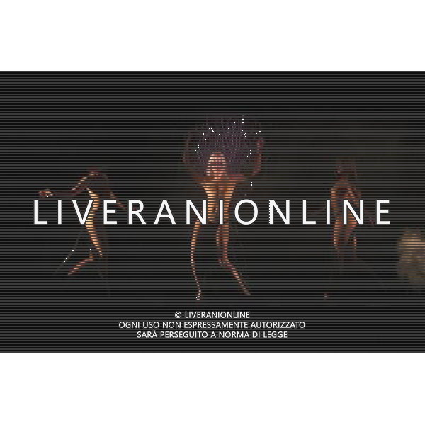 VARSAVIA IL \' CRAZY HORSE\' PER LA PRIMA VOLTA IN POLONIA © Michal Piesciuk / Newspix.pl - Ag. Aldo Liverani sas ITALY ONLY