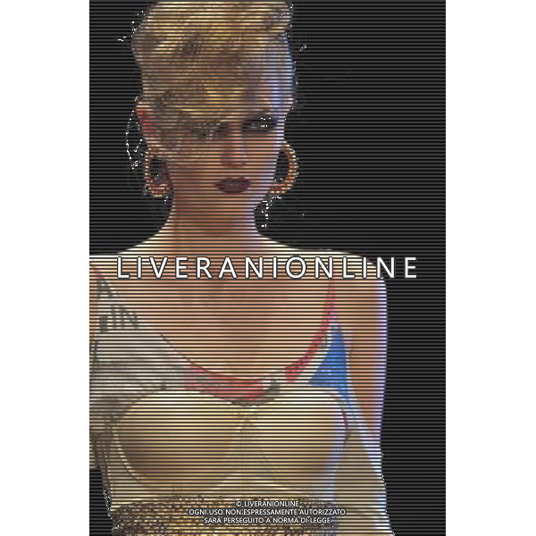 (111121) -- TEL AVIV, Nov. 21, 2011 () -- A model presents a creation of the brand Sugar Daddy during Tel Aviv Fashion Week in Tel Aviv, Israel, on Nov. 21, 2011.(/Yin Dongxun)(wn) - Xinhua/Photoshot - AG. ALDO LIVERANI SAS ITALY ONLY ISRAELE - SETTIMANA DELLA MODA A TEL AVIV.