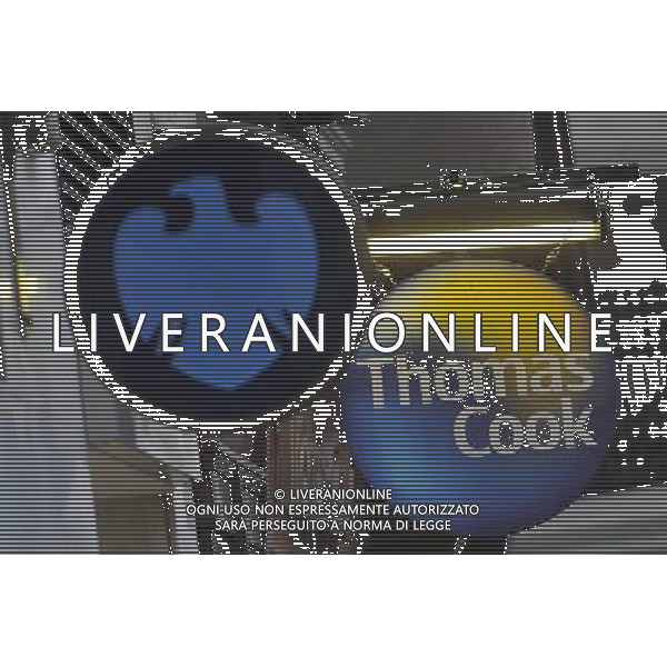 Thomas Cook sull\'orlo del default, titolo perde quasi il 75% in Borsa. Crolla di circa il 75% il titolo legato al tour operator britannico Thomas Cook. Il gruppo quotato a Londra, che dall\'inizio dell\'anno ha perso oltre l\'80% del valore, sta cercando nuovi capitali per sostenere un notevole rallentamento nel volume degli affari che ha fatto lievitare i debiti portando sull\'orlo del default la societa © David Wimsett - Photoshot - Ag. Aldo Liverani sas ITALY ONLY
