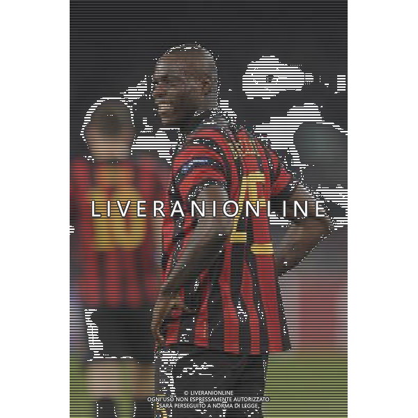 Napoli - 22/11/2011 - Stadio San Paolo - Uefa Champions League 2011/2012 - Fase a gironi (Gruppo A) - Napoli vs Manchester City - nella foto: esultanza dioi il gol di mario balotelli å© Fabrizio Corradetti - Ag. Aldo Liverani sas