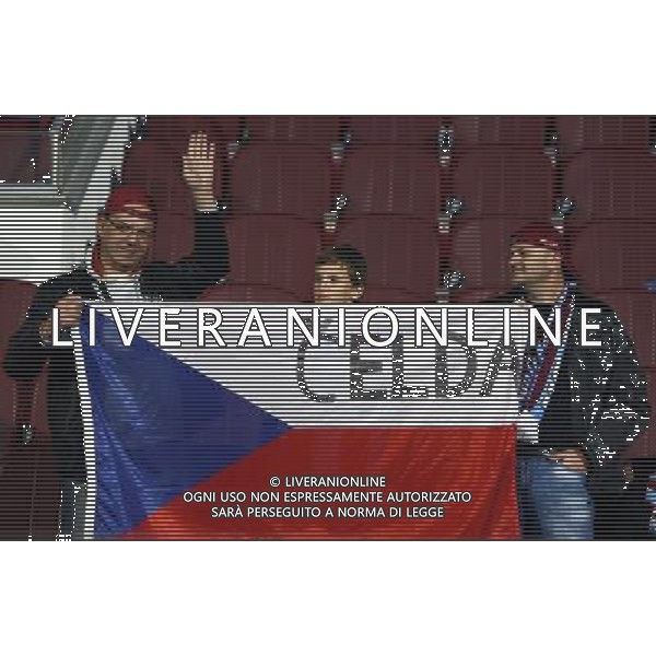UEFA Champions League Group B soccer match between Trabzonspor and Inter Milan at Avni Aker stadium in Trabzon, Turkey, 22.11.2011. Pictured: Fans of Trabzonspor. PILKA NOZNA LIGA MISTRZOW SEZON 2011/2012 TRABZONSPORT - INTER MEDIOLAN FOT.SESKIMPHOTO/NEWSPIX.PL TURKEY, GERMANY, AUSTRIA AND UK OUT !!! --- Newspix.pl /Agenzia Aldo Liverani Sas - ITALY ONLY - EDITORIAL USE ONLY *** Local Caption *** www.newspix.pl mail us: info@newspix.pl call us: 0048 022 23 22 222 --- Polish Picture Agency by Ringier Axel Springer Poland