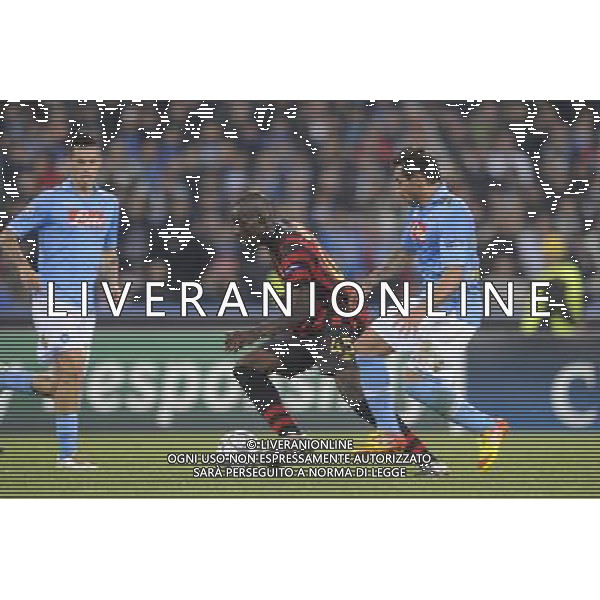 Napoli - 22/11/2011 - Stadio San Paolo - Uefa Champions League 2011/2012 - Fase a gironi (Gruppo A) - Napoli vs Manchester City - nella foto: mario balotelli e Lavezzi ezequiel å© Fabrizio Corradetti - Ag. Aldo Liverani sas
