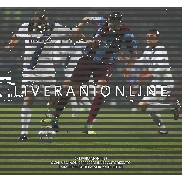 UEFA Champions League Group B soccer match between Trabzonspor and Inter Milan at Avni Aker stadium in Trabzon, Turkey, 22.11.2011. Match Scored : Trabzonspor 1 - Inter 1 Pictured: Walter Samuel (L) of Inter and Burak Yilmaz of Trabzonspor. PILKA NOZNA LIGA MISTRZOW SEZON 2011/2012 TRABZONSPORT - INTER MEDIOLAN FOT.SESKIMPHOTO/NEWSPIX.PL TURKEY, GERMANY, AUSTRIA AND UK OUT !!! --- Newspix.pl /AG ALDO LIVERANI SAS CHAMPIONS LEAGUE TRABZONSPOR - INTER - ITALY ONLY - *** Local Caption *** .