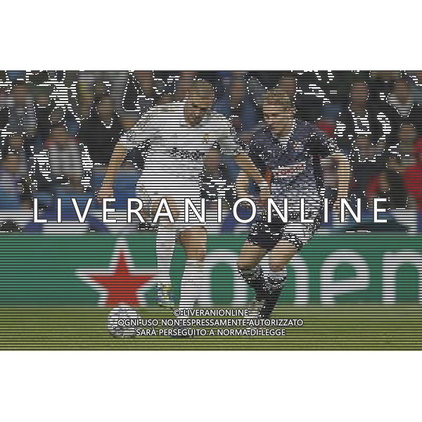Real Madrid\'s Karim Benzema and Dinamo de Zagreb\'s Domagoj Vida during Champions League match on november 22nd, 2011 Photo: Cid-Fuentes / Cebolla / ALFAQUI /AG ALDO LIVERANI REAL MADRID DINAMO ZAGABRIA CHAMPIONS LEAGUE - ITALY ONLY -