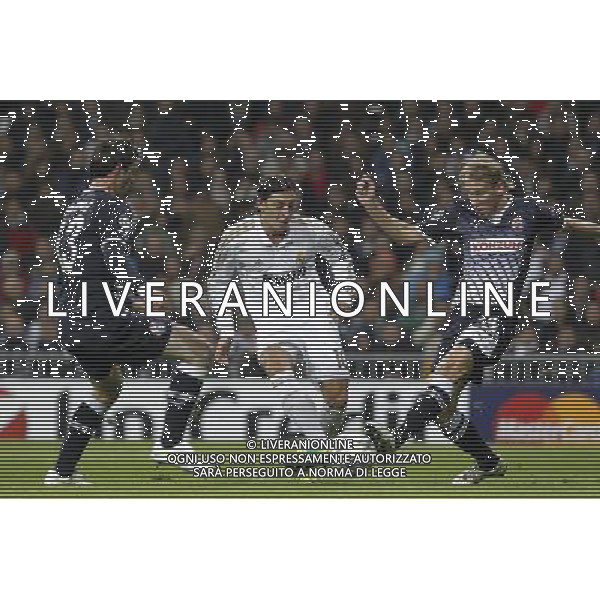 Real Madrid\'s Mesut Ozil and Dinamo de Zagreb\'s Domagoj Vida during Champions League match on november 22nd, 2011 Photo: Cid-Fuentes / Cebolla / ALFAQUI /AG ALDO LIVERANI REAL MADRID DINAMO ZAGABRIA CHAMPIONS LEAGUE - ITALY ONLY -
