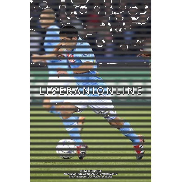 Napoli - 22/11/2011 - Stadio San Paolo - Uefa Champions League 2011/2012 - Fase a gironi (Gruppo A) - Napoli vs Manchester City - nella foto: Walter Gargano å© Fabrizio Corradetti - Ag. Aldo Liverani sas