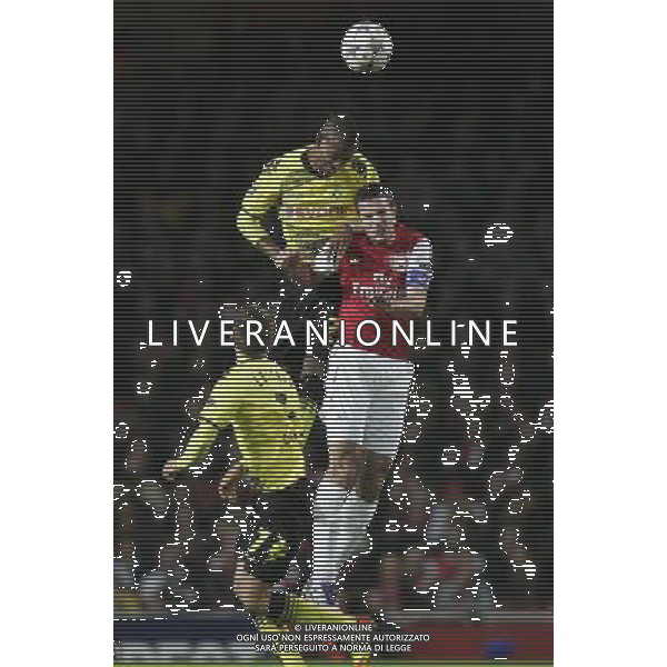 Borussia Dortmund\'s Felipe Santana battles with Arsenal\'s Robin van Persie Football - UEFA Champions League - Group F - Arsenal London v Borussia Dortmund - Wed 23 Nov 2011 - Emirates Stadium - London - UK Foto: Michal Zemanek / Newspix.pl --- Newspix.pl AG ALDO LIVERANI S A S ONLY ITALY *** Local Caption *** www.newspix.pl mail us: info@newspix.pl call us: 0048 022 23 22 222 --- Polish Picture Agency by Ringier Axel Springer Poland