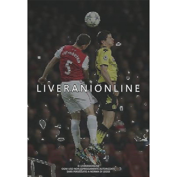 Borussia Dortmund\'s Robert Lewandowski battles with Arsenal\'s Thomas Vermaelen Football - UEFA Champions League - Group F - Arsenal London v Borussia Dortmund - Wed 23 Nov 2011 - Emirates Stadium - London - UK Foto: Michal Zemanek / Newspix.pl --- Newspix.pl AG ALDO LIVERANI S A S ONLY ITALY *** Local Caption *** www.newspix.pl mail us: info@newspix.pl call us: 0048 022 23 22 222 --- Polish Picture Agency by Ringier Axel Springer Poland