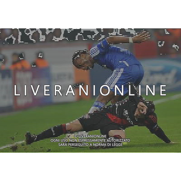 (111124) -- LEVERKUSEN, Nov. 24, 2011 () -- Didier Drogba of Chelsea FC drives the ball during the UEFA Champions League Group E match against Bayer 04 Leverkusen at Bay Arena in Leverkusen, Germany, Nov. 23, 2011. Bayer 04 Leverkusen won the match 2-1. (/Ma Ning) AG ALDO LIVERANI S A S ONLY ITALY