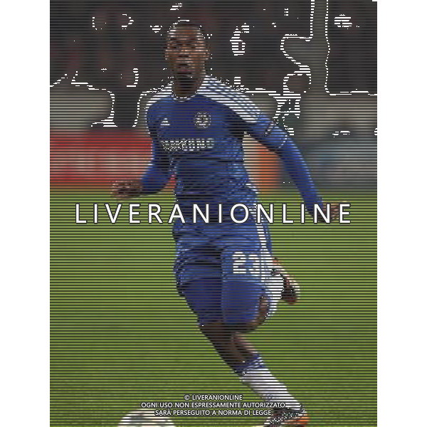 firo : Fu§ball,Fussball, Champions League 23.11.2011 Saison 2011/2012 Bayer 04 Leverkusen FC Chelsea London Einzelaktion, ganze figur, daniel sturridgeBAYER LEVERKUSEN - CHELSEA firosportphoto/Agenzia Aldo Liverani Sas - italy only - *** Local Caption *** .