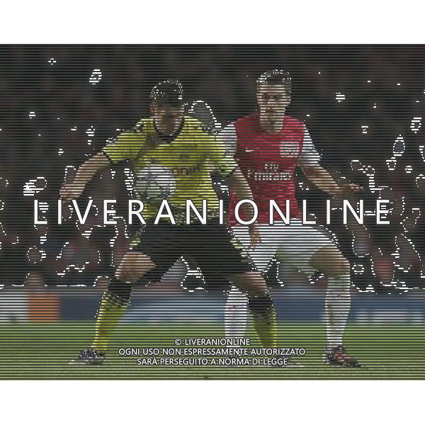 Borussia Dortmund\'s Sebastian Kehl and Arsenal\'s Aaron Ramsey Football - UEFA Champions League - Group F - Arsenal London v Borussia Dortmund - Wed 23 Nov 2011 - Emirates Stadium - London - UK Foto: Michal Zemanek / Newspix.pl LIGA MISTRZOW SEZON 2011/2012 PILKA NOZNA ARSENAL LONDYN vs BORUSSIA DORTMUND --- Newspix.pl - AG. ALDO LIVERANI SAS ITALY ONLY