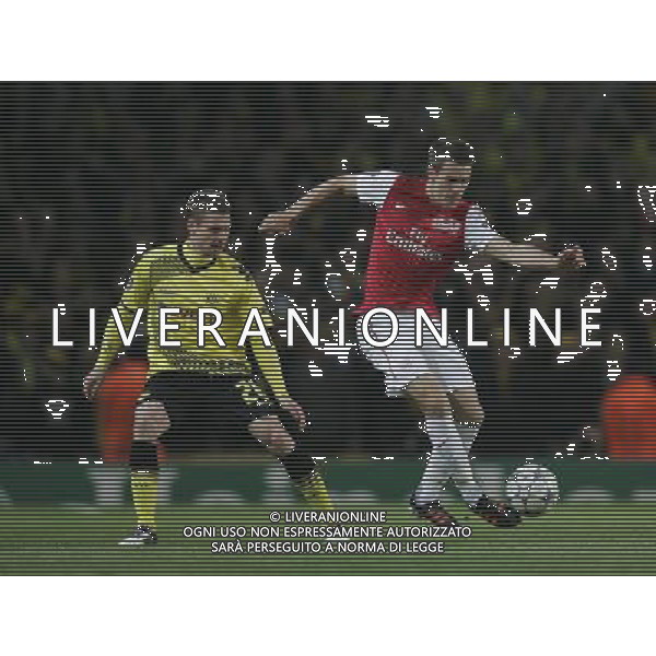 Arsenal\'s Aaron Ramsey and Borussia Dortmund\'s Lukasz Piszczek Football - UEFA Champions League - Group F - Arsenal London v Borussia Dortmund - Wed 23 Nov 2011 - Emirates Stadium - London - UK Foto: Michal Zemanek / Newspix.pl LIGA MISTRZOW SEZON 2011/2012 PILKA NOZNA ARSENAL LONDYN vs BORUSSIA DORTMUND --- Newspix.pl - AG. ALDO LIVERANI SAS ITALY ONLY