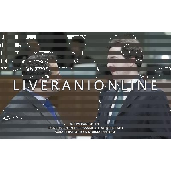 (111130) -- BRUSSELS, Nov. 30, 2011 () -- Dutch Finance minister Jan Kees de Jager (L) speaks with British Chancellor of the Exchequer George Osborne before an EU Finance Ministers\' meeting at EU headquarters in Brussels on Nov. 30, 2011. (/Thierry Monasse) (ypf) - Xinhua/Photoshot - ag. aldo liverani sas ITALY ONLY BRUXELLES - MEETING DEI MINISTRI DELLA FINANZA DELL\'EUROZONE