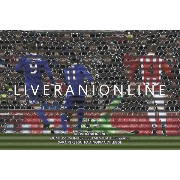 Kiev\'s Oleksandr Aliiev shots beats Stoke City\'s keeper Asmir Begovic Football - UEFA Europa League Group E - Stoke City v Dynamo Kiev - Thu 01 Dec 2011 - Britannia Stadium - Stoke © CameraSport - 43 Linden Ave. Countesthorpe. Leicester. England. LE8 5PG - Tel: +44 (0) 116 277 4147 - admin@camerasport.com - www.camerasport.com EUROPA LEAGUE STOKE CITY - DYNAMO KIEV ©AG ALDO LIVERANI SAS ITALY ONLY *** Local Caption *** .