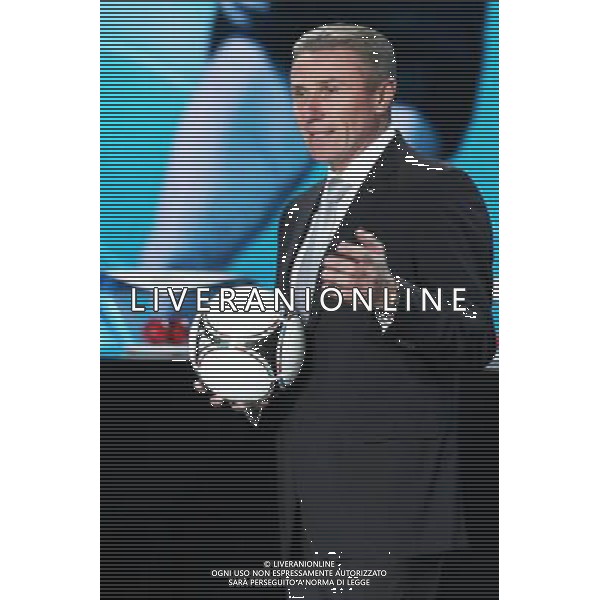 02.12.2011 KIJOW, UKRAINA, (KYIEV), PALAC UKRAINA (UKRAINA PALACE) UEFA EURO 2012 LOSOWANIE GRUP MISTRZOSTW EUROPY EURO 2012 (UKRAINA PALACE FINAL GROUP DRAW EURO 2012) NZ SIERGIEJ BUBKA - WITH NEW BALL TANGO 12 OFICALL BALL EURO 2012 FOTO LUKASZ GROCHALA/CYFRASPORT/NEWSPIX.PL --- Newspix.pl AG ALDO LIVERANI S A S ONLY ITALY *** Local Caption *** www.newspix.pl mail us: info@newspix.pl call us: 0048 022 23 22 222 --- Polish Picture Agency by Ringier Axel Springer Poland