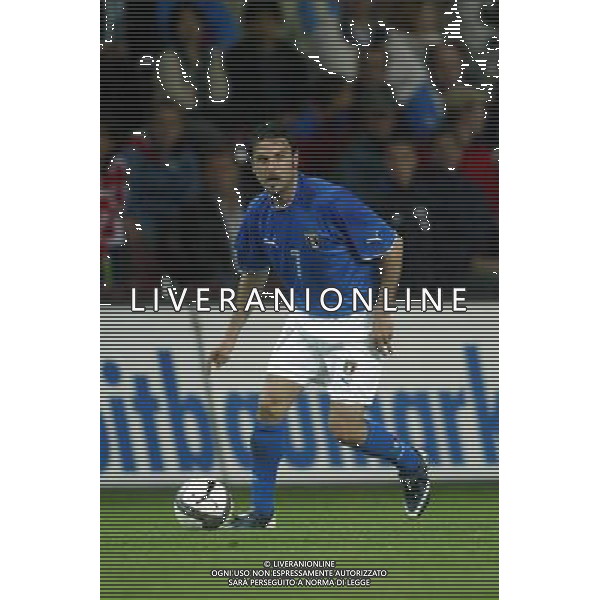 Neuchatel (Svizzera) 30/04/2003 Svizzera - Italia Amichevole nella foto Stefano Fiore Agenzia Aldo Liverani