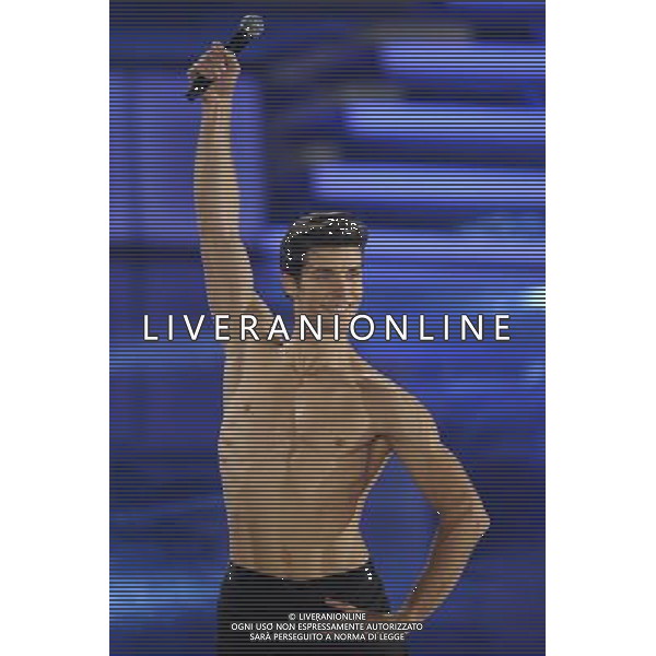 TRASMISSIONE TELEVISIVA \' IL PIU\' GRANDE SPETTACOLO DOPO IL WEEK END\' CONDOTTO DA ROSARIO FIORELLO NELLA FOTO ROBERTO BOLLE ©CORRADETTI/AGENZIA ALDO LIVERANI SAS