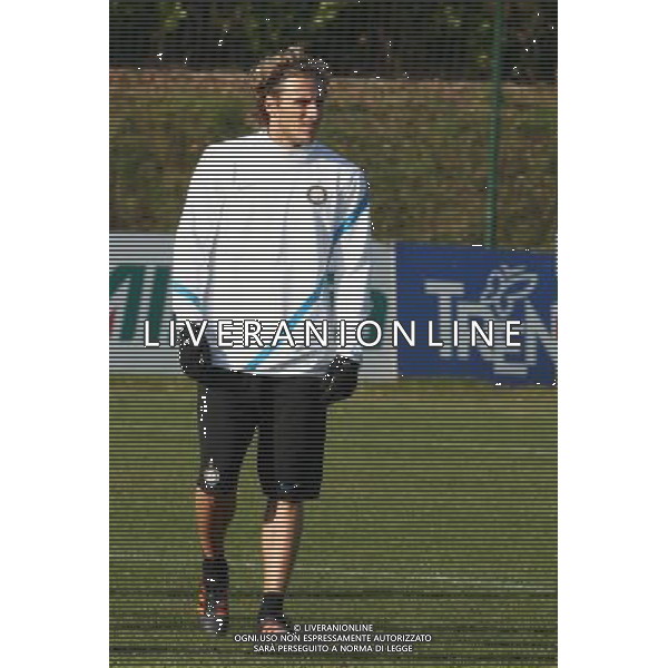 APPIANO GENTILE COMO 06/12/2011 ALLENAMENTO INTER IN VISTA DELLA SFIDA DI CHAMPIONS LEAGUE INTER CSKA MOSCA NELLA FOTO FORLAN PH.FIOCHI/ALDO LIVERANI
