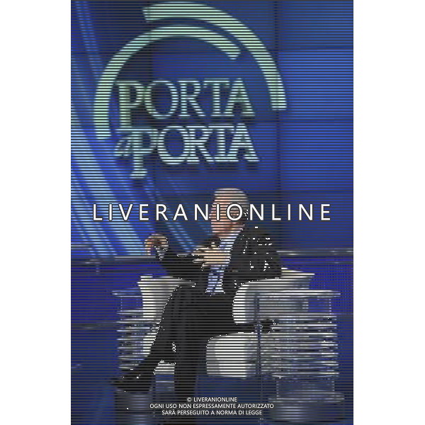 IL PRESIDENTE DEL CONSIGLIO MARIO MONTI OSPITE DELLA TRASMISSIONE TELEVISIVA \'PORTA A PORTA\' CONDOTTA DA BRUNO VESPA - ROMA 06/12/2011 ©CORRADETTI/AGENZIA ALDO LIVERANI SAS