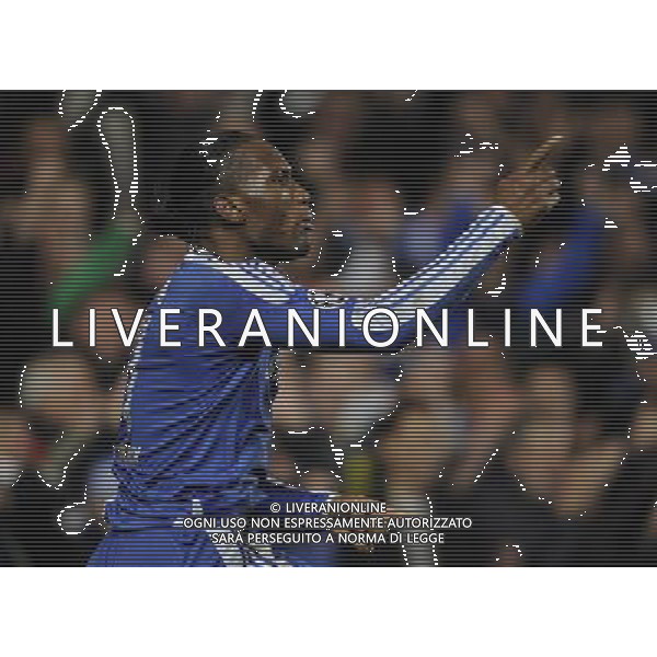 (101207) -- LONDON, Dec. 7, 2011 () -- Didier Drogba of Chelsea celebrates for his second goal during the home match against Valencia in 2011/12 UEFA Champions League, in London, Britain, Dec. 6, 2011. Chelsea won 3-0 to ensure its place in the last 16 for the ninth successive year. (/Zeng Yi) AG ALDO LIVERANI S A S ONLY ITALY