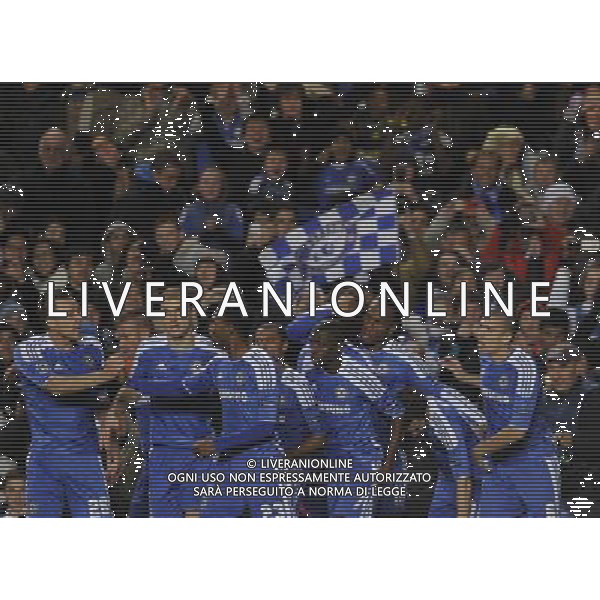 (101207) -- LONDON, Dec. 7, 2011 () -- Chelsea players celebrate for the goal of Ramires during their home match against Valencia in 2011/12 UEFA Champions League, in London, Britain, Dec. 6, 2011. Chelsea won 3-0 to ensure its place in the last 16 for the ninth successive year. (/Zeng Yi) AG ALDO LIVERANI S A S ONLY ITALY