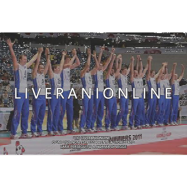 (111204) -- TOKYO, Dec. 4, 2011 () -- Players of Russia celebrate on the podium during the awarding ceremony at the FIVB Men\'s World Cup in Tokyo, Japan, Dec 4, 2011. Russia claimed the champion. (/Kenichiro Seki) (jyc) ©photoshot/Agenzia Aldo Liverani Sas - ITALY ONLY - Cerimonia di premiazione Pallavolo Coppa del Mondo maschile Volley FIVB di Tokyo, in Giappone , 4 Dicembre 2011.