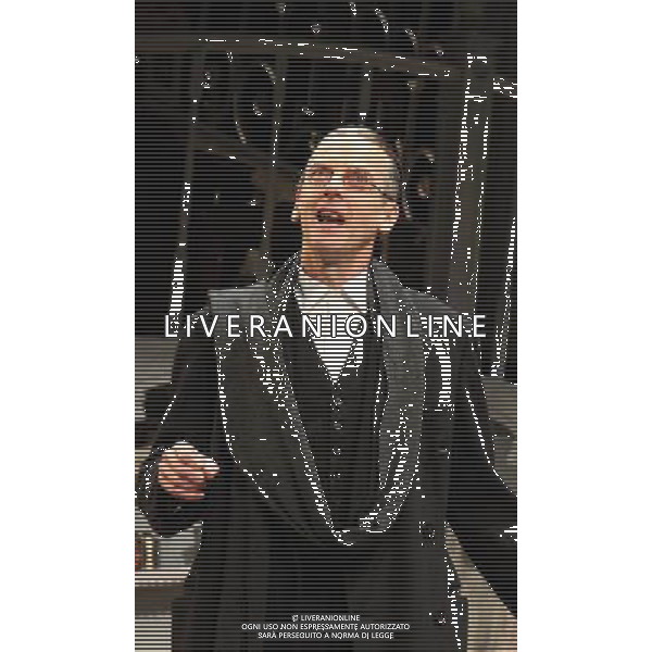 \'The Ladykillers\' cast photocall for new production at the Gielgud Theatre, Shaftesbury Avenue, London - December 5th 2011 This new stage adaptation by Graham Linehan stars - PETER CAPALDI as Professor Marcus, MARCIA WARREN as Mrs Wilberforce, BEN MILLER as Louis, JAMES FLEET as Major Courtney, CLIVE ROWE as One Round and STEPHEN WIGHT as Harry - ©photoshot/Agenzia Aldo Liverani Sas - ITALY ONLY - Photocall di presentazione dello spettacolo teatrale \'The Ladykillers\' per la nuova produzione al Teatro Gielgud, Shaftesbury Avenue, Londra - 5 DICEMBRE 2011