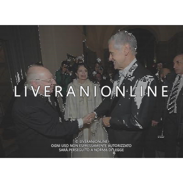 MILANO 7/12/2011 PRIMA DELLA SCALA NELLA FOTO ROBERTO FORMIGONI ED IL PRINCIPE CARLO GIOVANELLI FOTO ROMANO/AG ALDO LIVERANI