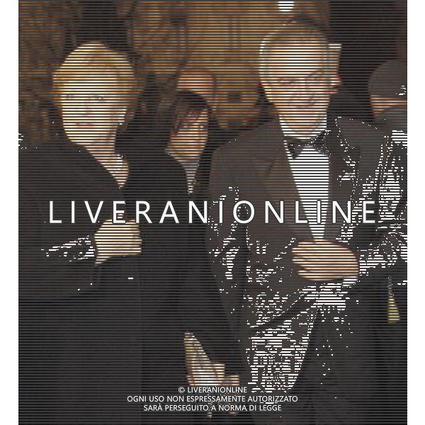 MILANO 7/12/2011 PRIMA DELLA SCALA NELLA FOTO LORENZO ORNAGHI CON MOGLIE FOTO ROMANO/AG ALDO LIVERANI