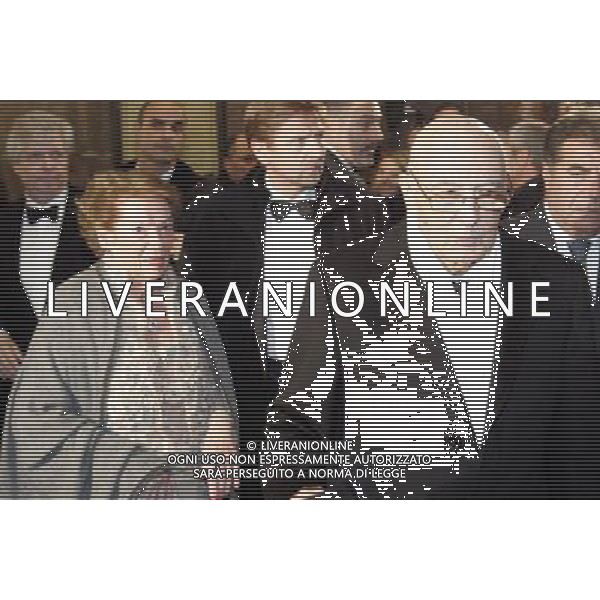 MILANO 7/12/2011 PRIMA DELLA SCALA NELLA FOTO GIORGIO NAPOLITANO E LA MOGLIE CLIO FOTO ROMANO/AG ALDO LIVERANI