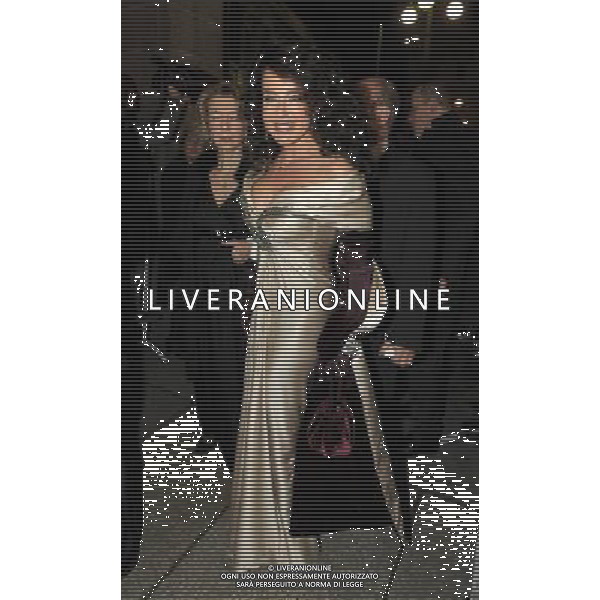 MILANO 7/12/2011 PRIMA DELLA SCALA NELLA FOTO GABRIELLA DOMPE\' FOTO ROMANO/AG ALDO LIVERANI