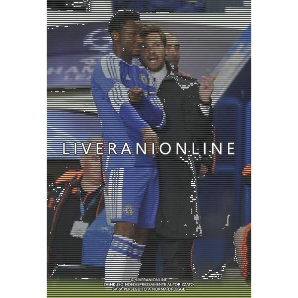 ©Sean Ryan å© IPS/å© Sean Ryan /IPS/MAXPPP - 06/12/2011 ; Chelsea, London ; UK - Chelsea manager Andre Villas-Boas with sub Mikel of Chelsea.Chelsea v Valencia, .Champions League,.Group E,.Stamford Bridge, London. UK. .6/12/11,.photo: Sean Ryan / IPS Photo Agency.. mobile: 07971 400 939.Address: Thatched Cottage,Wretham,.Thetford, Norfolk IP24 1RH Office tel: 01953 499 403.. ******************* UK OUT ******************* *** Local Caption *** .