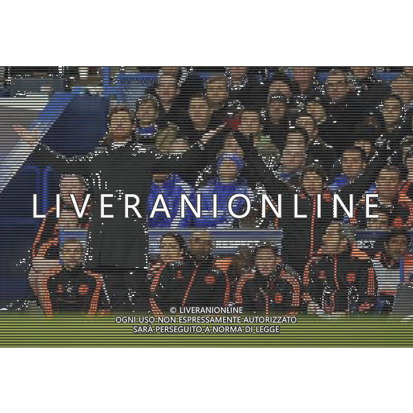 ©Sean Ryan å© IPS/å© Sean Ryan /IPS/MAXPPP - 06/12/2011 ; Chelsea, London ; UK - Chelsea manager Andre Villas-Boas with sub Mikel of Chelsea.Chelsea v Valencia, .Champions League,.Group E,.Stamford Bridge, London. UK. .6/12/11,.photo: Sean Ryan / IPS Photo Agency.. mobile: 07971 400 939.Address: Thatched Cottage,Wretham,.Thetford, Norfolk IP24 1RH Office tel: 01953 499 403.. ******************* UK OUT ******************* *** Local Caption *** .